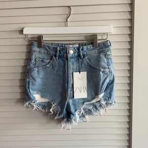 Women’s New Zara Short size 32/0